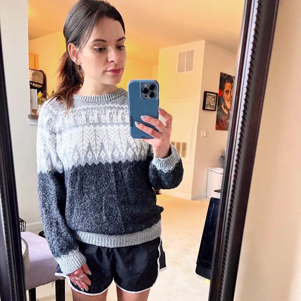 Hand Knit Alpaca Pullover Crewneck - Picture 2 of 12